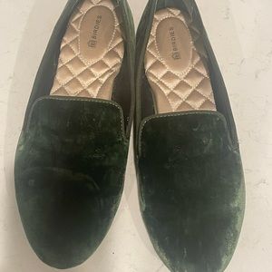 Like New: Birdies - The Starling : rare Olive Green, 9.5